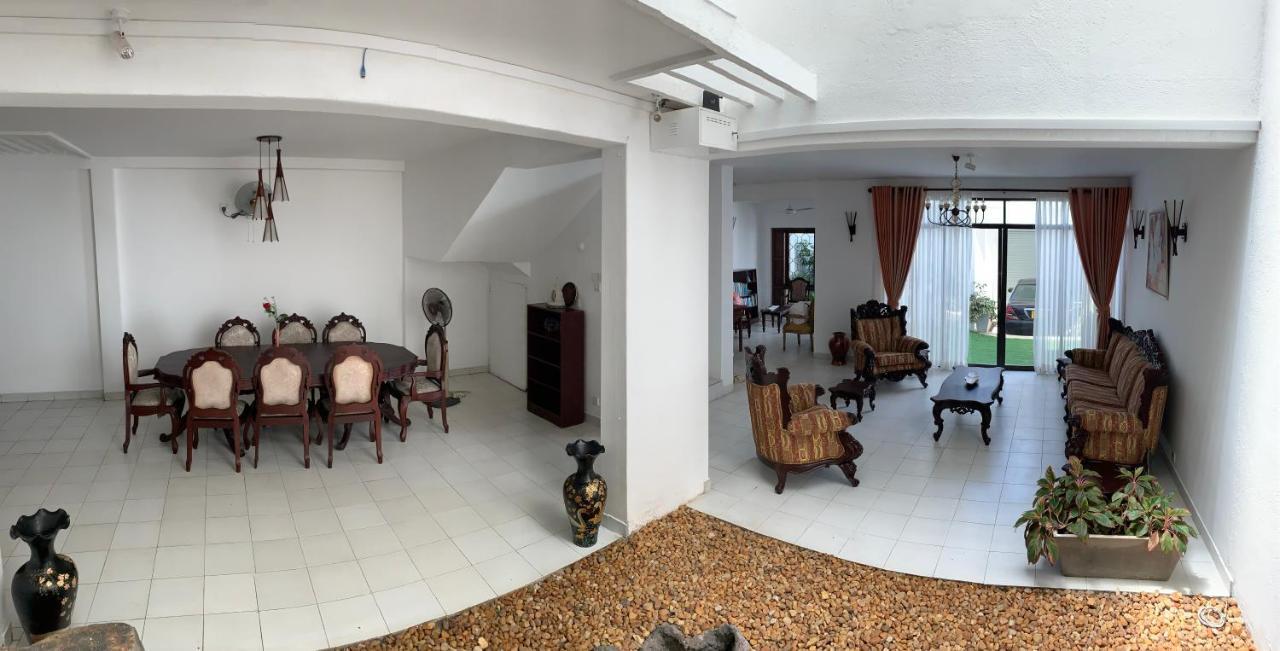 Elegance Oasis, Colombo 3 Hotel Екстериор снимка