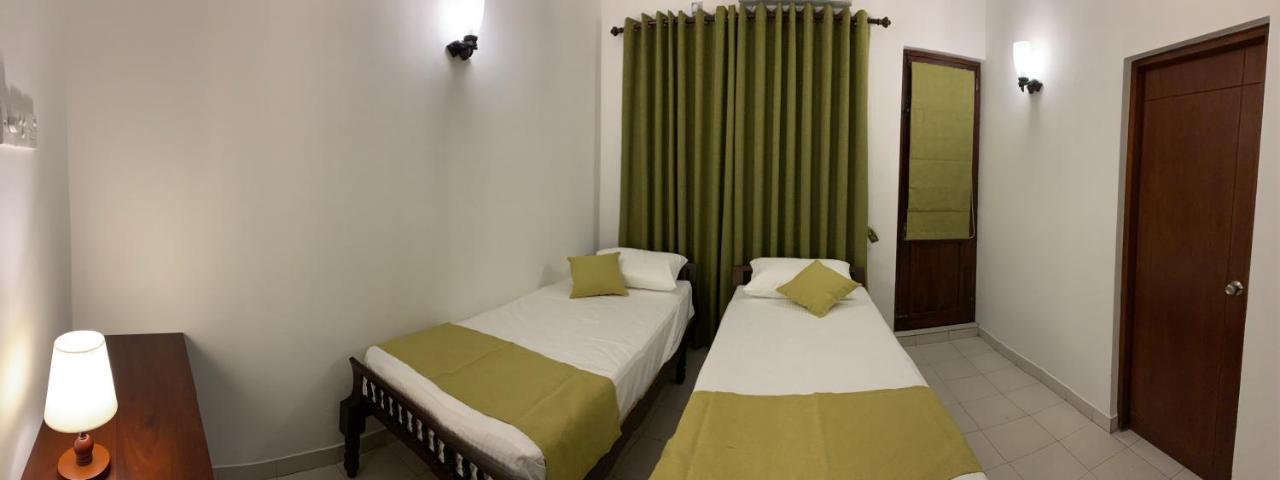 Elegance Oasis, Colombo 3 Hotel Екстериор снимка