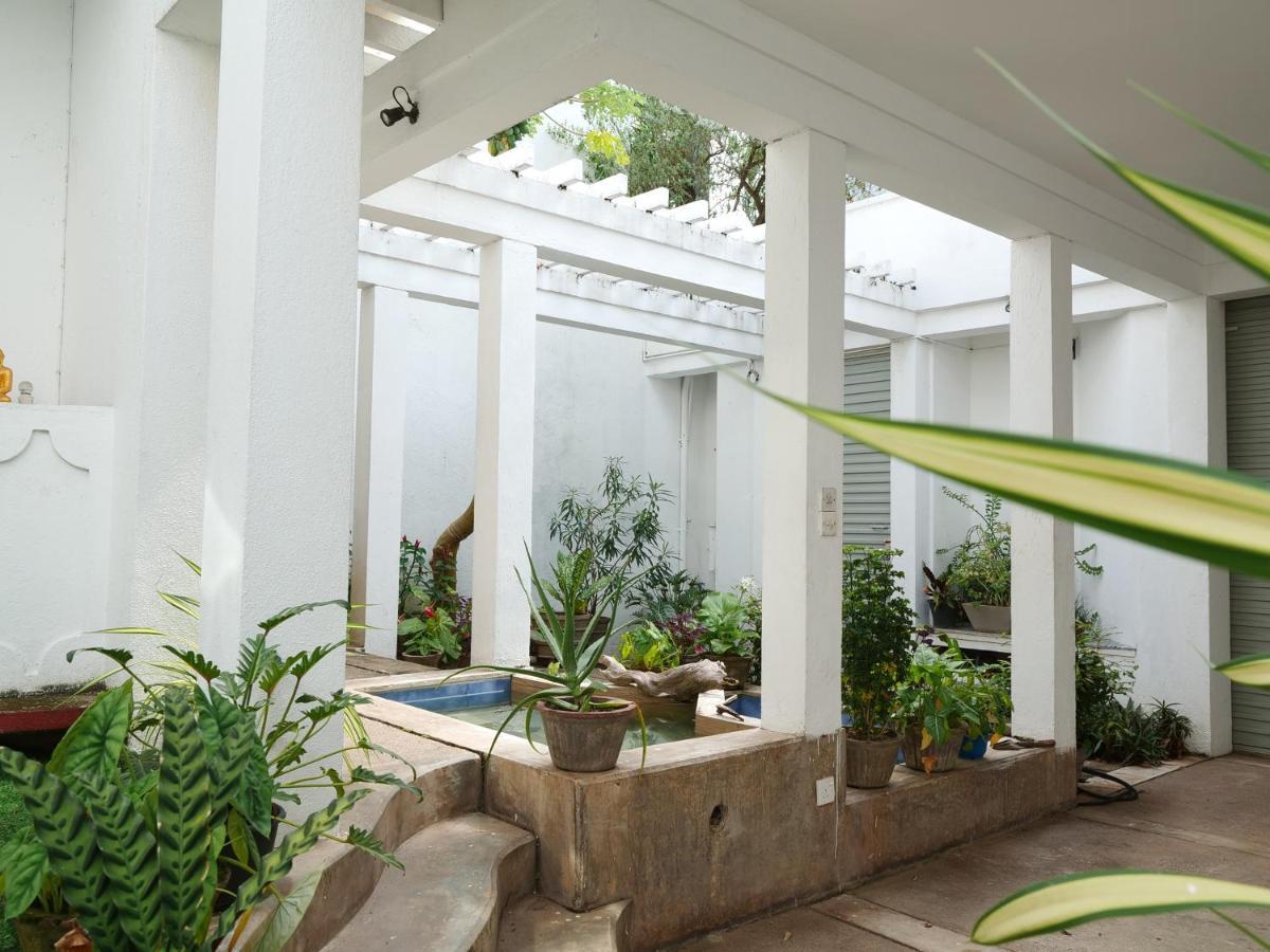 Elegance Oasis, Colombo 3 Hotel Екстериор снимка